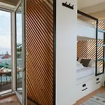 بيت شباب The Salty Surf & Yoga إيريسييرا