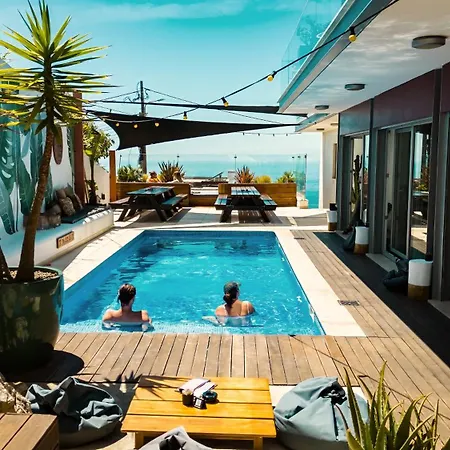 Vandrerhjem The Salty Surf & Yoga Ericeira
