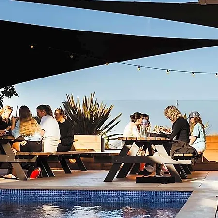 The Salty Surf & Yoga Auberge de jeunesse Ericeira